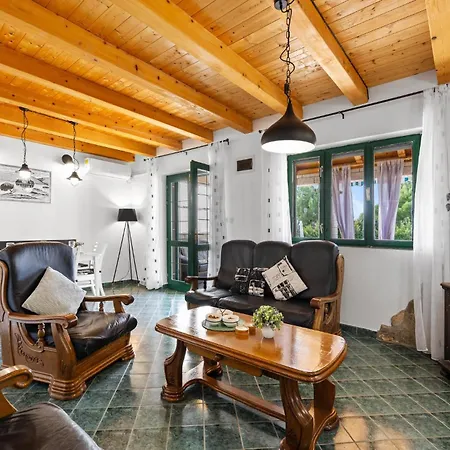 Stunning In With Sauna *