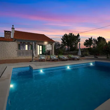 Hébergement de vacances Stunning In With Sauna