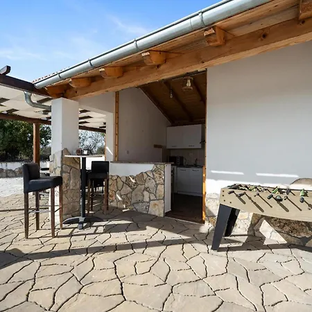 Stunning In With Sauna Drinovci