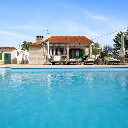 Holiday home Stunning In With Sauna *