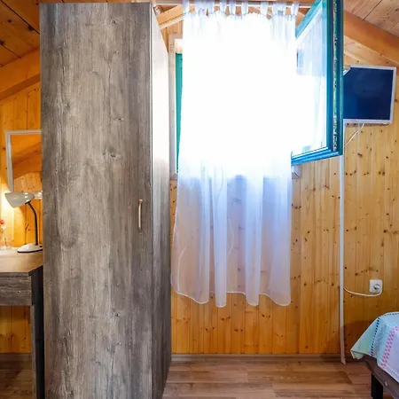 Hébergement de vacances Stunning In With Sauna Drinovci