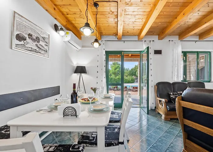 Stunning In With Sauna * Drinovci