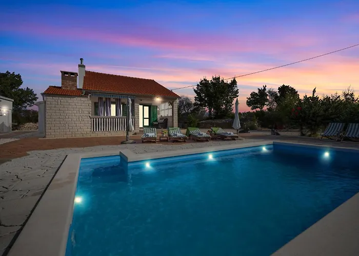 בית נופש Stunning In With Sauna