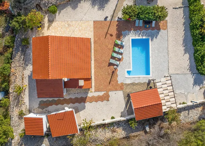 Stunning In With Sauna Drinovci